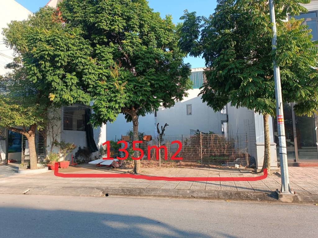 Bán đất xã Bạch Long, Giao Thủy, sát Vsip, chủ bán gấp, cần tiền, 135m2, hơn 1 tỷ